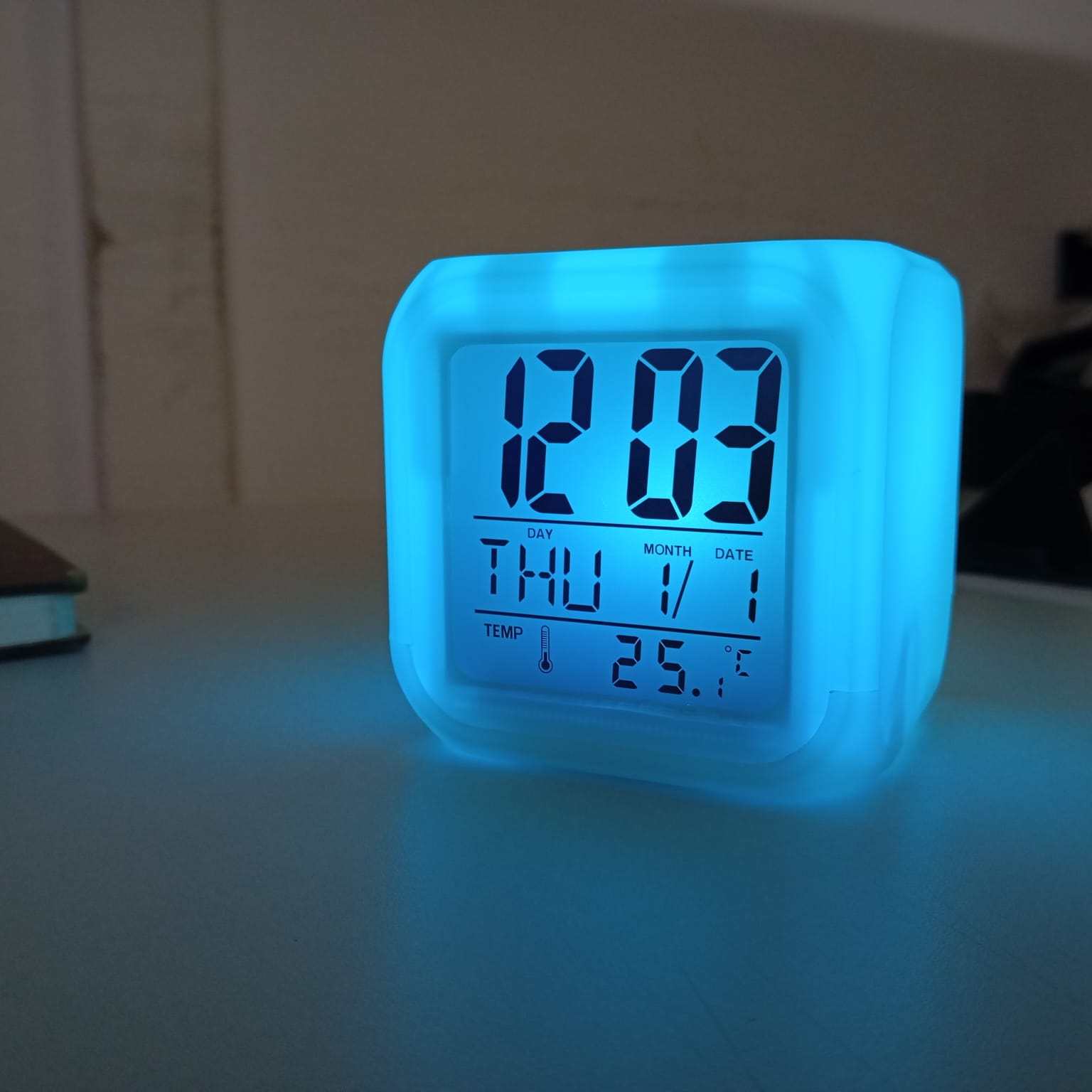 COLOR CHANGING LED CLOCK