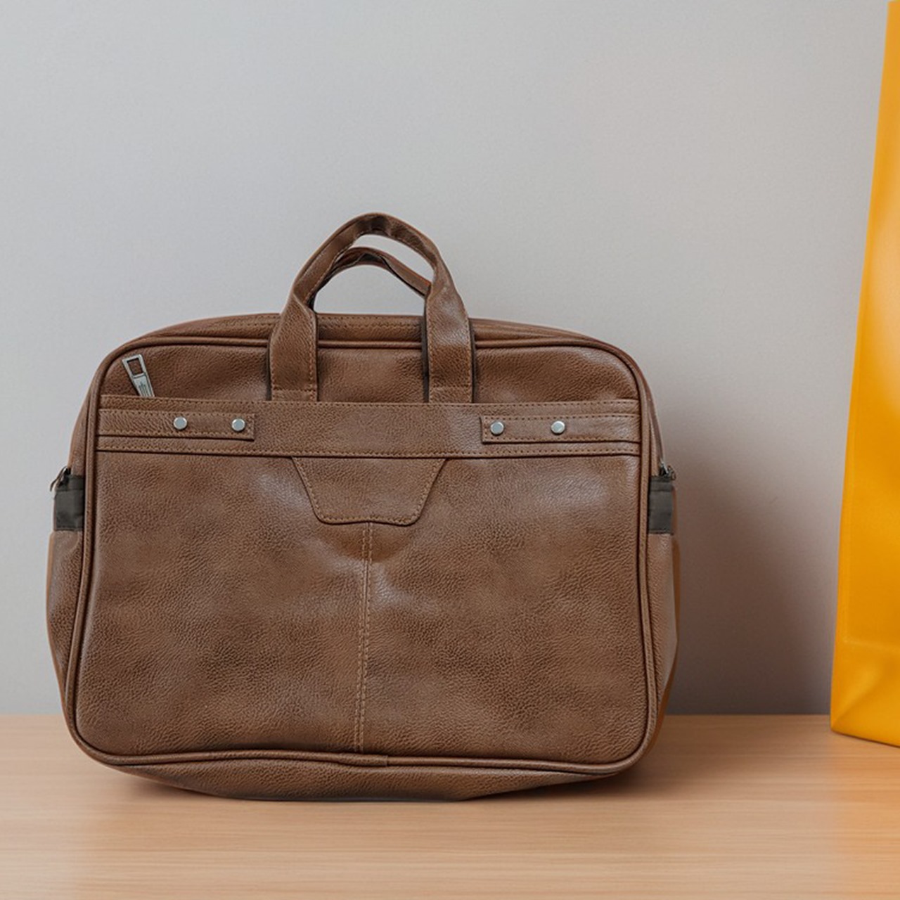 BROWN LEATHER LAPTOP BAG